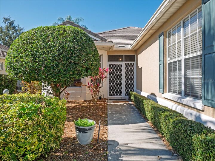 Property Photo:  4054 Caddie Drive E  FL 34203 