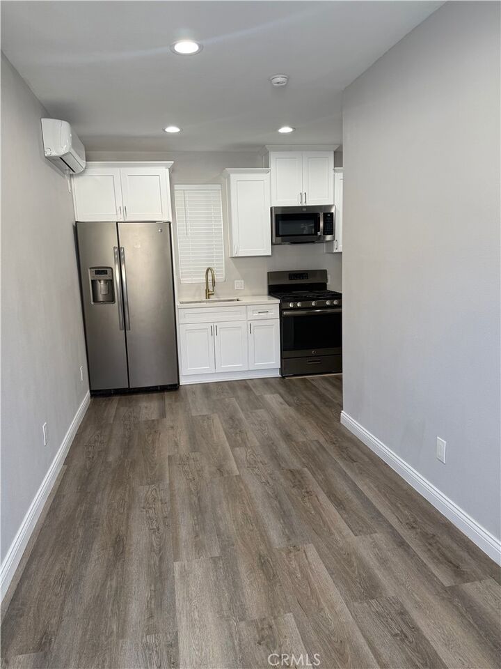 Property Photo: 453 W Grevillea B CA 91762