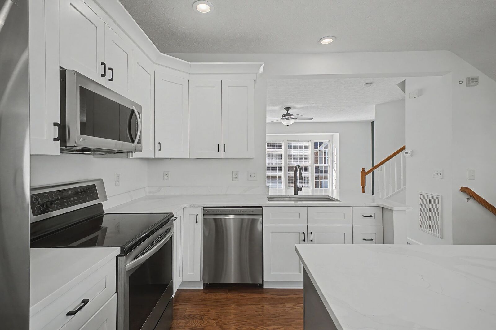 Property Photo:  7277 Charlotte Pike 213  TN 37209 