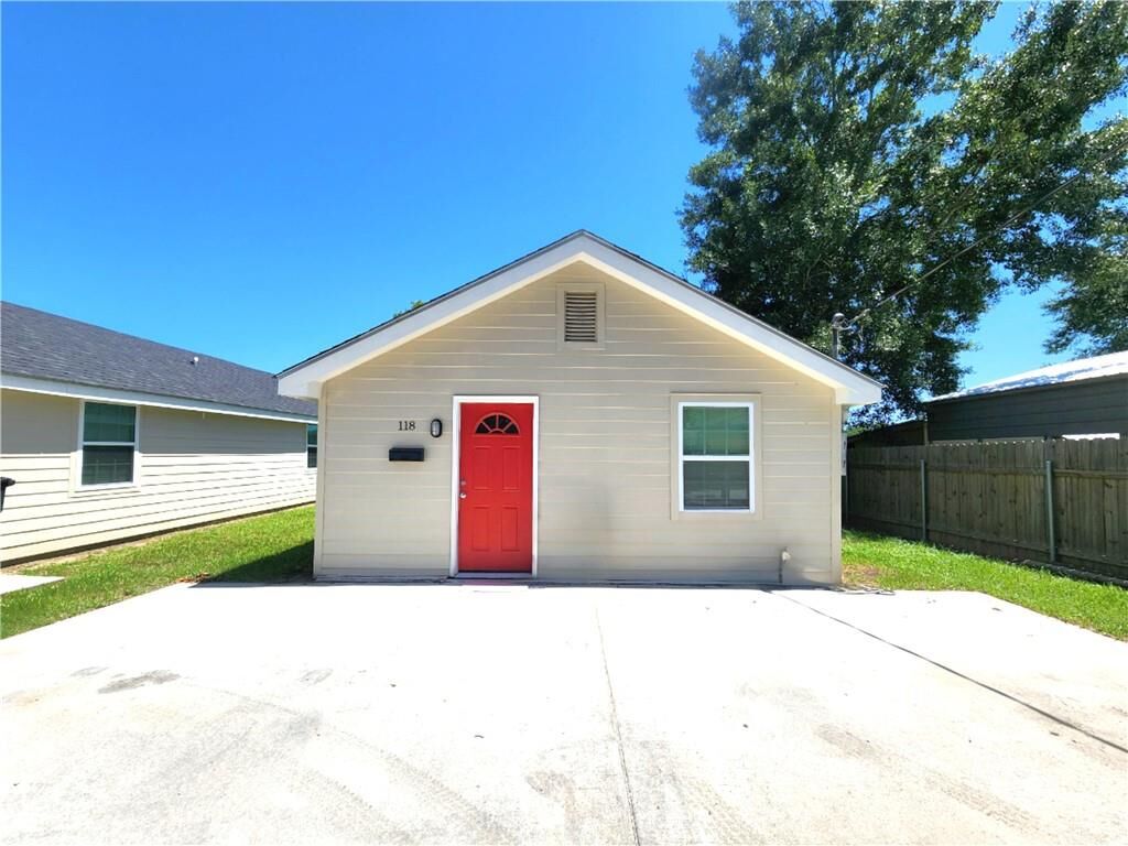 Property Photo:  118 Treuil Lane  LA 70037 