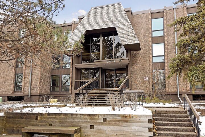 Property Photo:  6075 Lincoln Drive 305  MN 55436 
