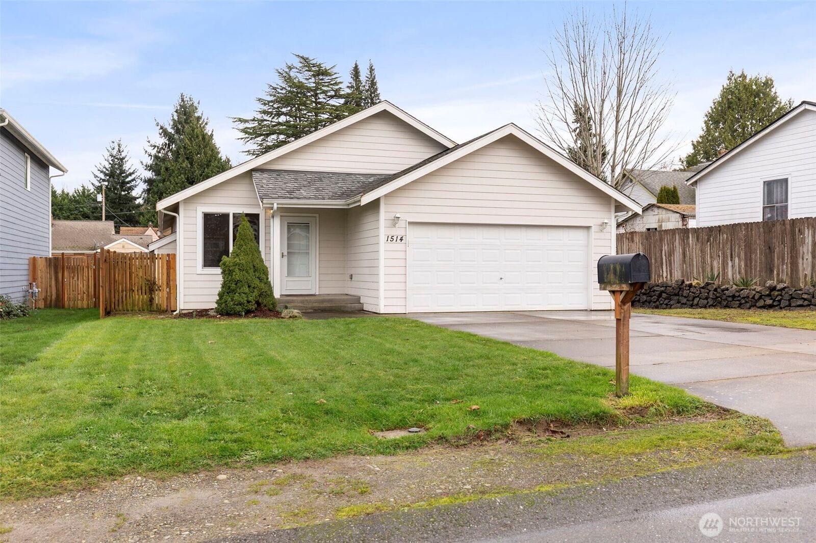 Property Photo:  1514  Pennsylvania Avenue  WA 98337 