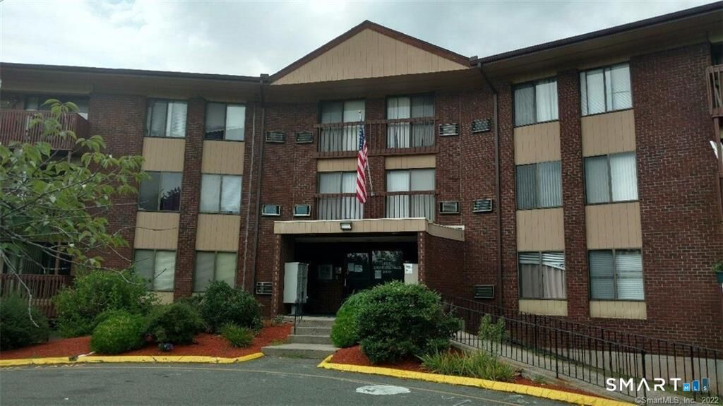 Property Photo: 1205 Cromwell Hills Drive 1205 CT 06416