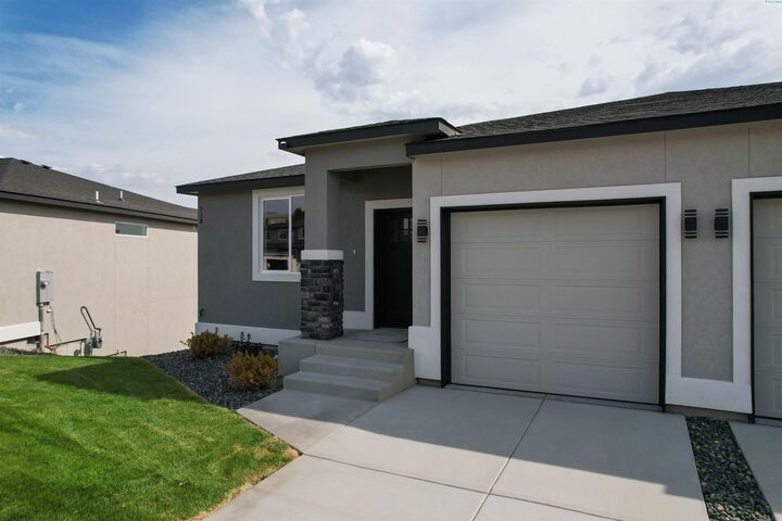 Property Photo:  791 Rio Vista Loop Lot22  WA 99352 