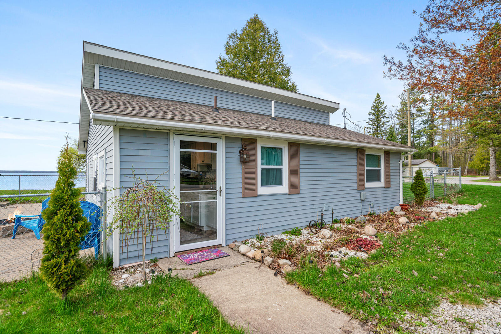 Property Photo:  1012 Lynn Drive  MI 49749 