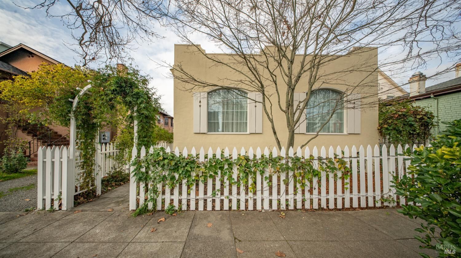 Property Photo:  717 C Street  CA 94901 