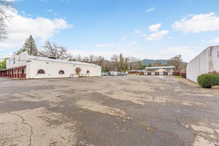 Property Photo:  744 N State Street  CA 95482 