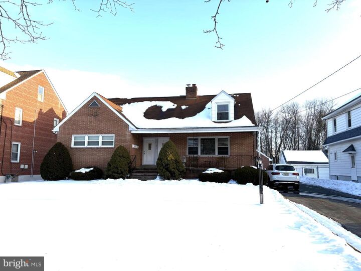 Property Photo:  1192 Parkway Avenue Apt 2  NJ 08628 