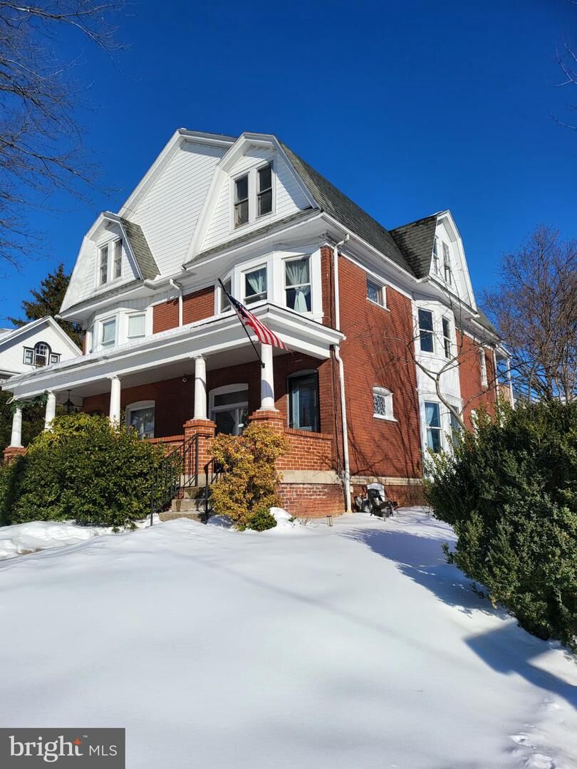 Property Photo:  203 N Paxtang Avenue  PA 17111 