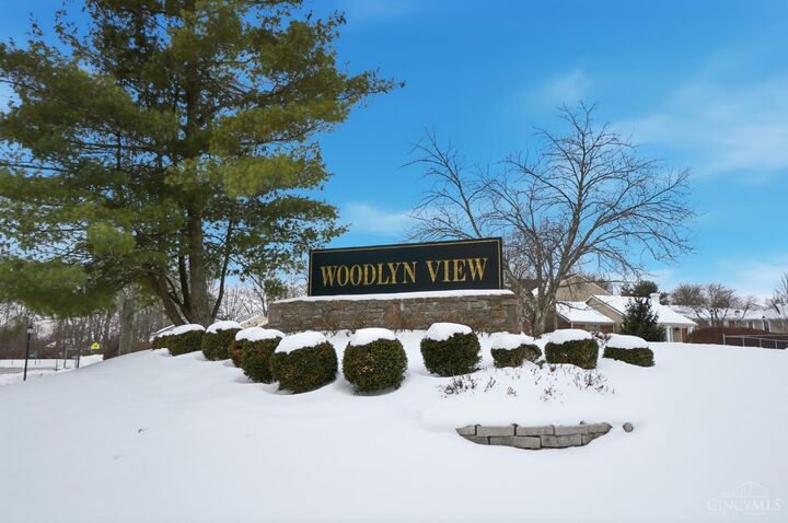 Property Photo:  854 Woodlyn Drive S  OH 45230 