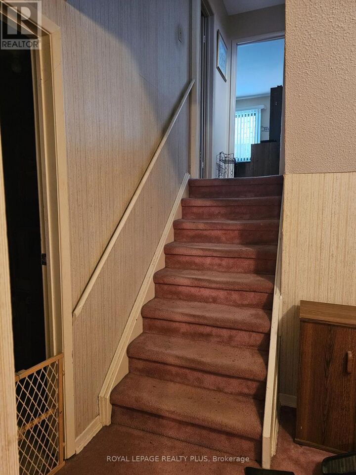 Property Photo:  4170 Treetop Crescent  ON L5L 2L9 