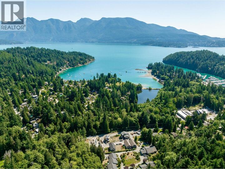 Property Photo:  1108 Foxglove Lane  BC V0N 1G1 