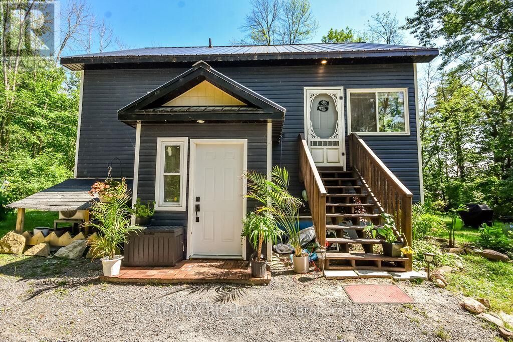 Property Photo: 6896 Pentland Lane ON L0K 2B0