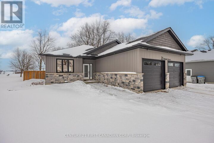 Property Photo:  21 Middle Street  ON N0M 1M0 