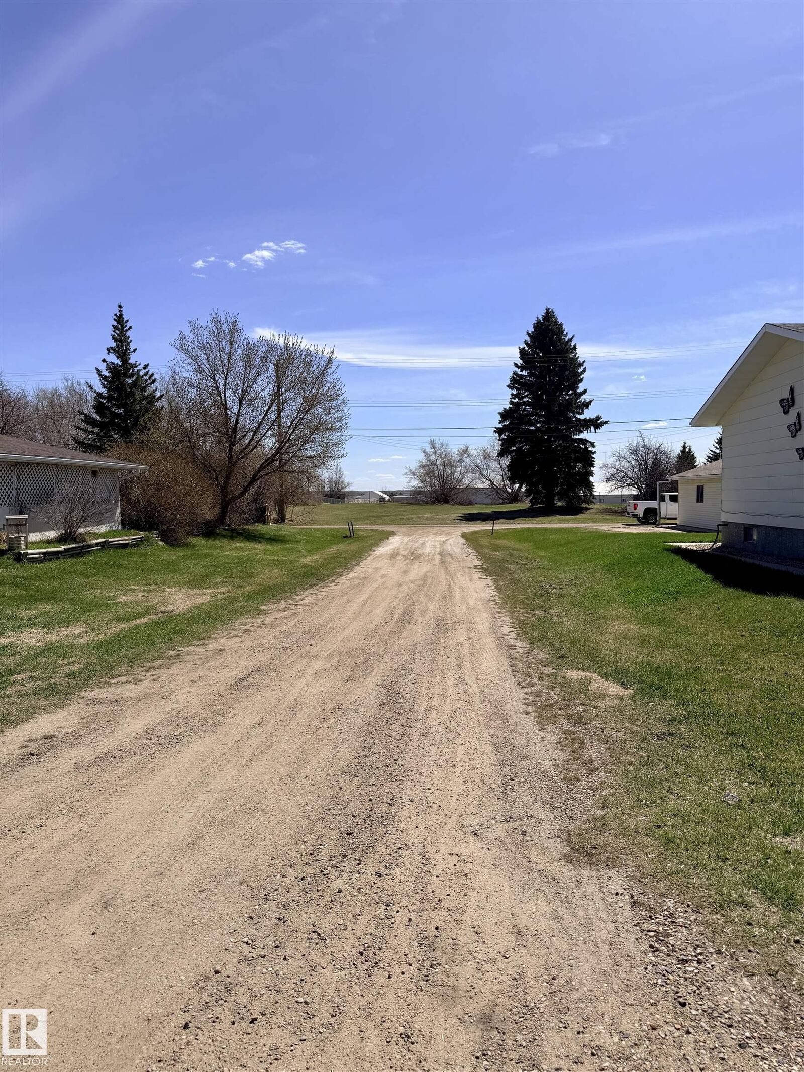 Property Photo:  4821 45 Avenue  AB T0A 3A3 