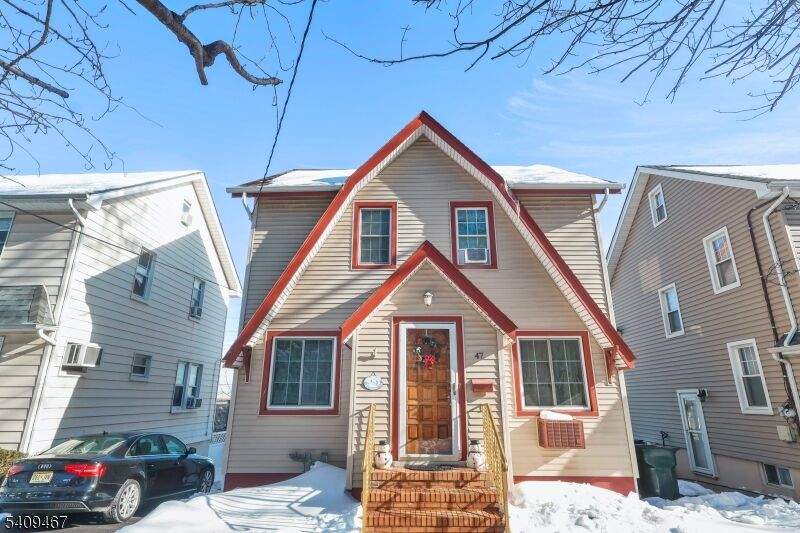 Property Photo:  47 Elycroft Pkwy  NJ 07070 