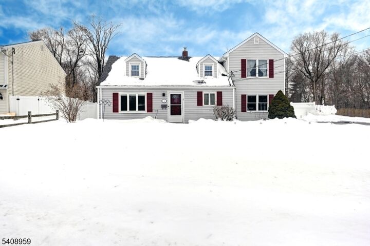 Property Photo:  2 Marvin Rd  NJ 07444 