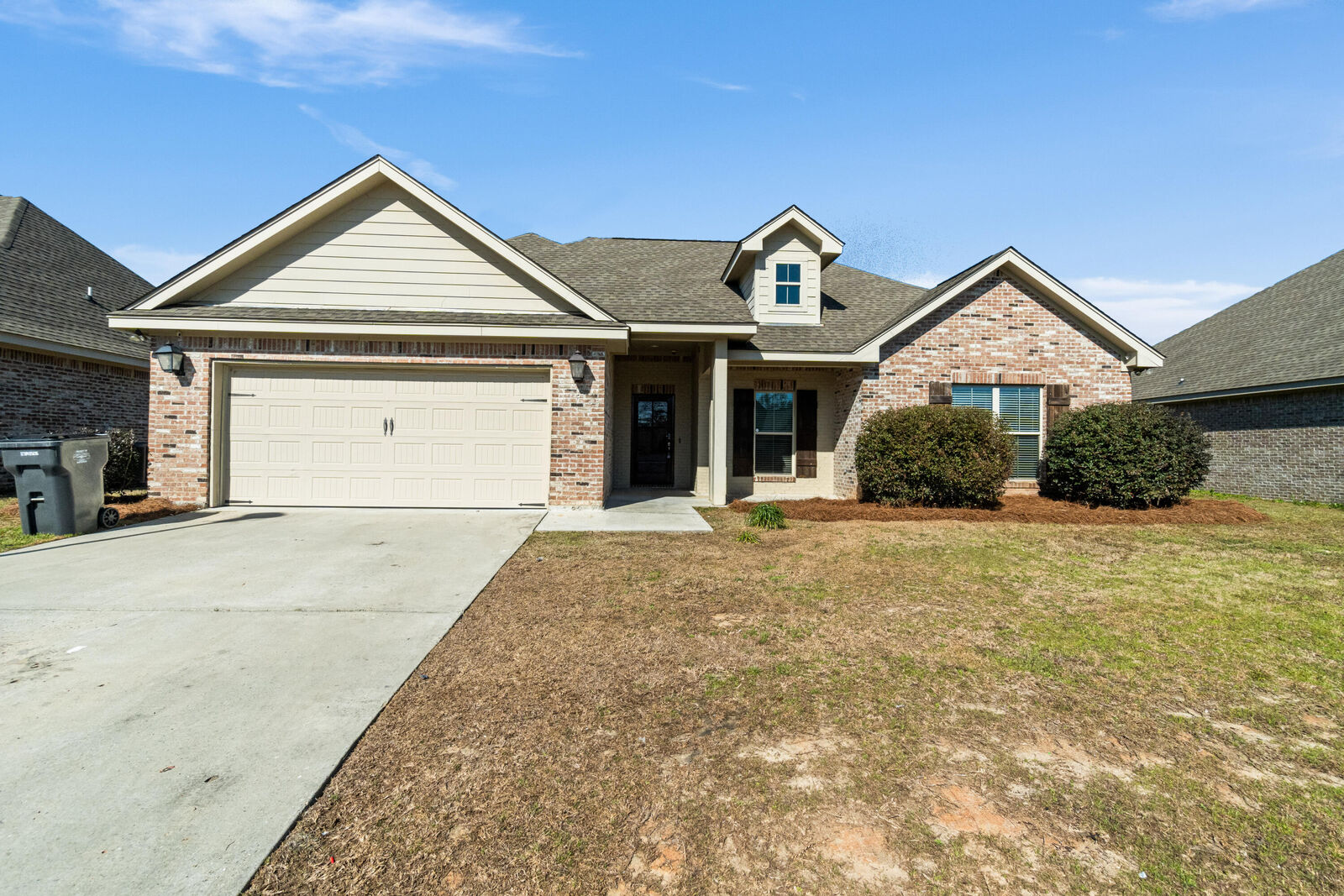 Property Photo:  67 Coastal Oak  MS 39402 