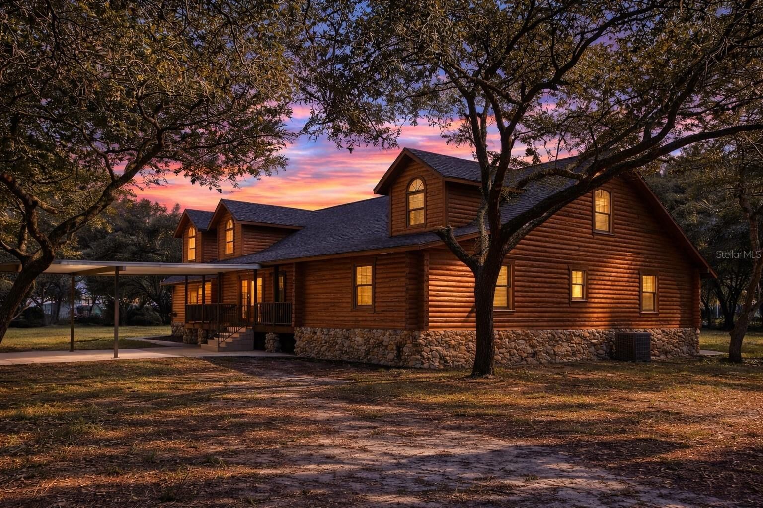 Property Photo:  6892 Swain Road  FL 32776 