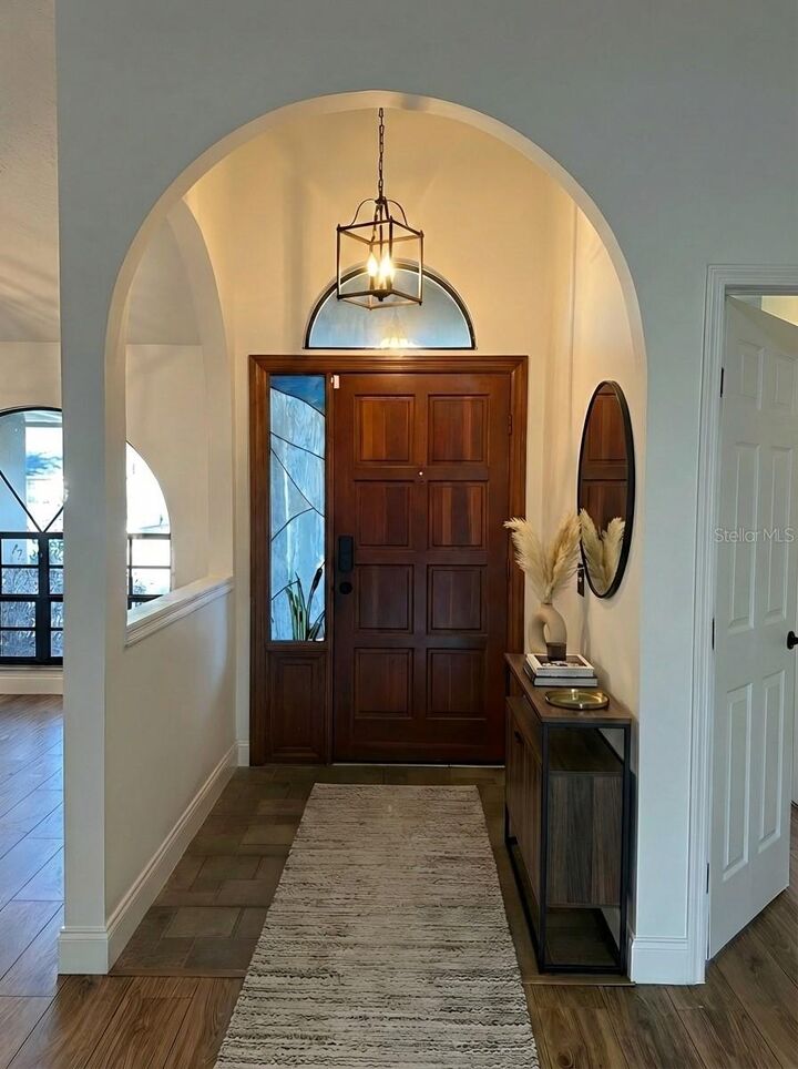 Property Photo:  910 Balsamina Drive  FL 33510 