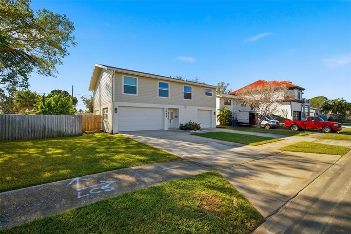 Property Photo:  1826 Nebraska Avenue NE  FL 33703 