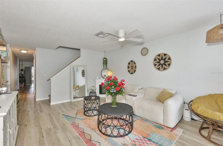 Property Photo:  1335 Twilridge Place  FL 33511 