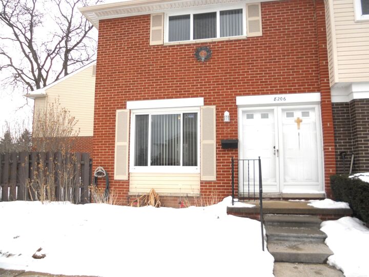 Property Photo:  8206 Farnum Avenue  MI 48093 