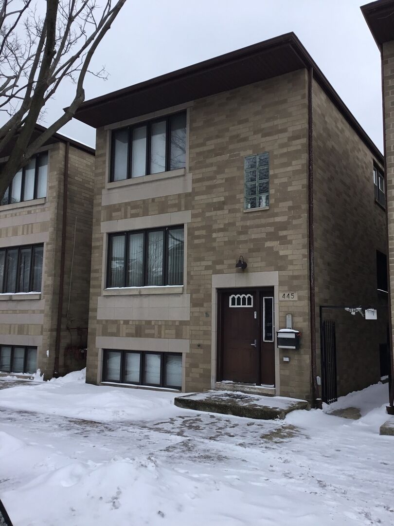 Property Photo:  445 W 37th Street 1  IL 60609 