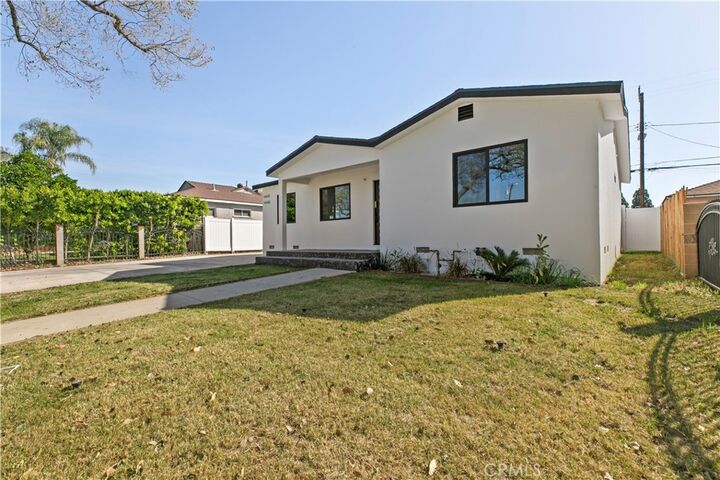 Property Photo:  14448 Pinney Street  CA 91331 