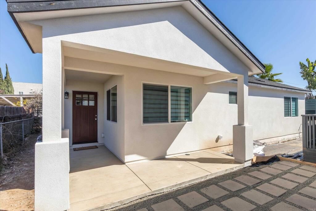 Property Photo:  1134 S Orange Street  CA 92025 