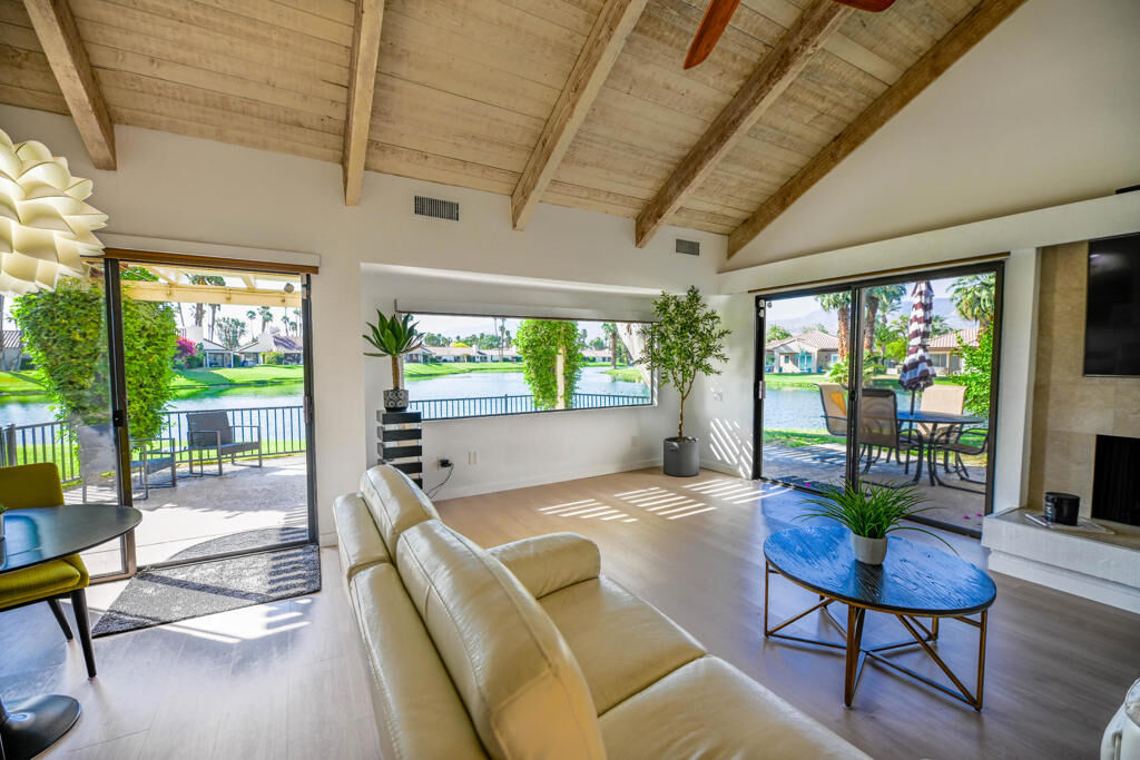 Property Photo: 442 Sunningdale Drive CA 92270