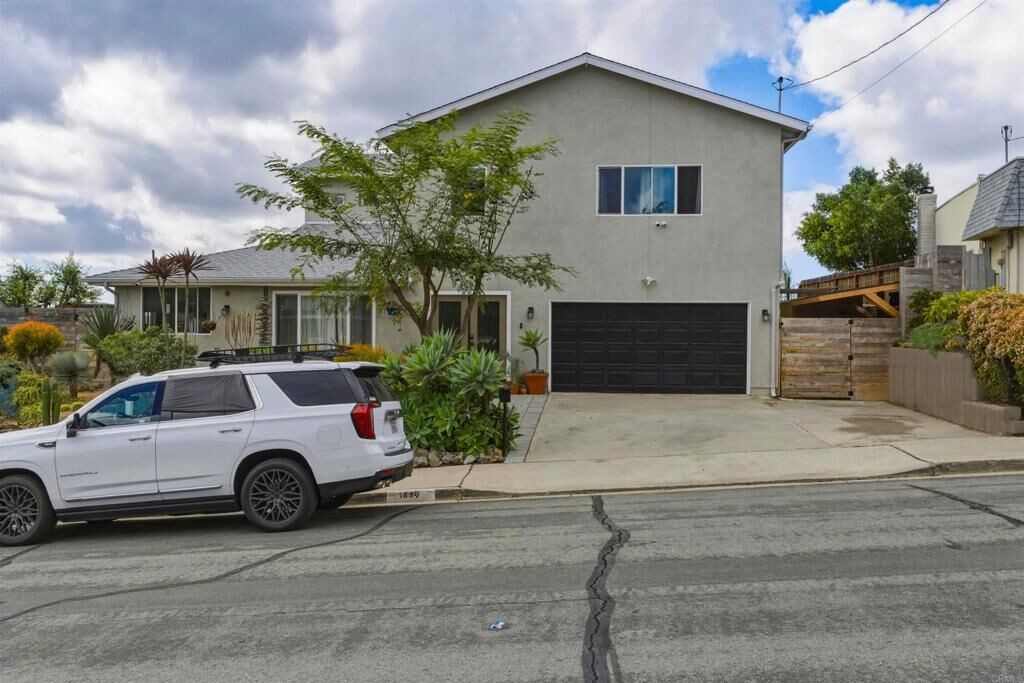 Property Photo:  1659 Curry Comb Drive  CA 92069 