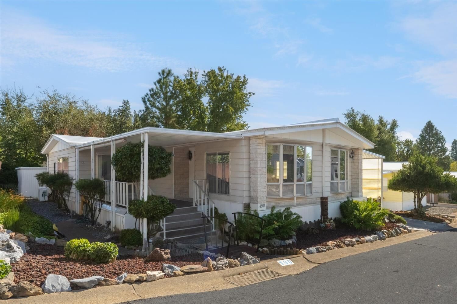 Property Photo:  340 Tom Bell Rd Sp #190  CA 95247 