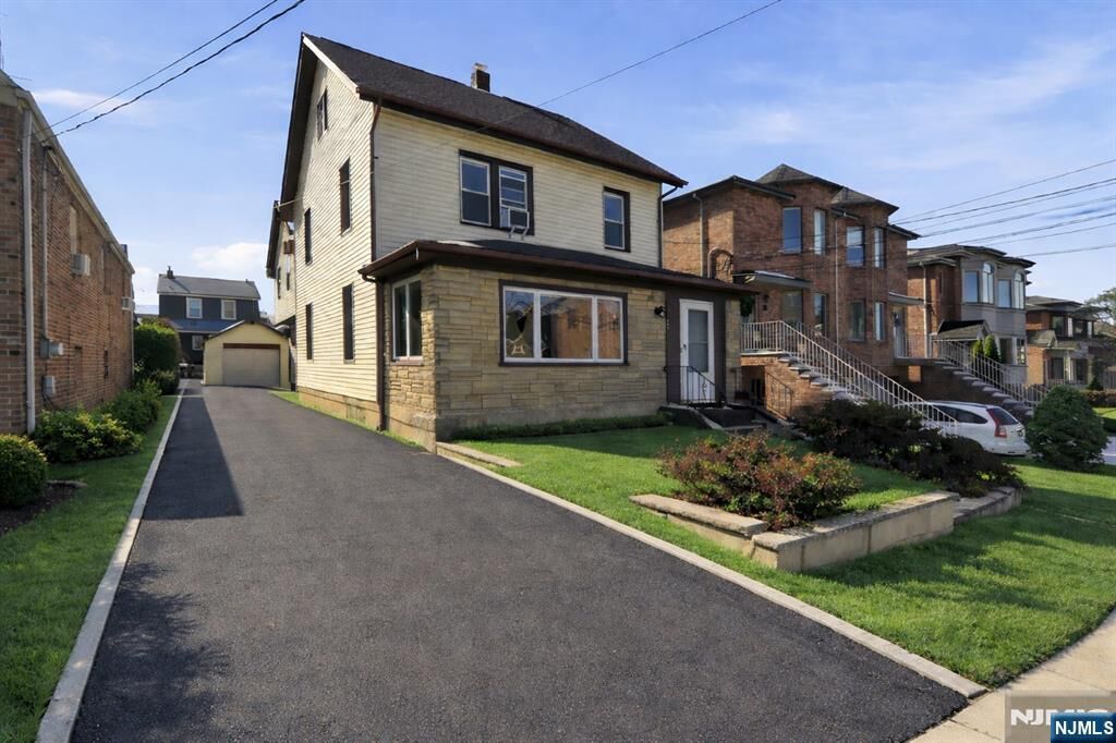 Property Photo:  428 Lawton Avenue  NJ 07010 