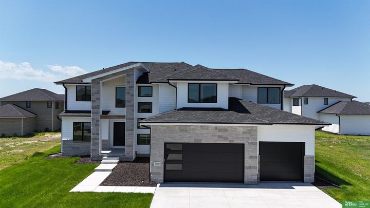 Property Photo:  5508 Kestrel Parkway  NE 68022 