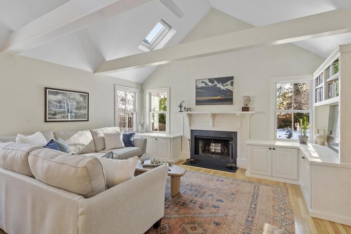 Property Photo:  47 Bridgecourt Ln  MA 01742 