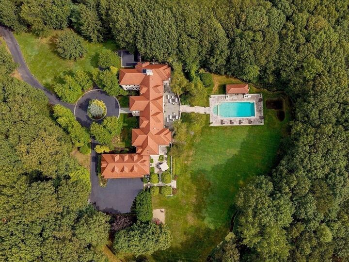 Property Photo:  18 Longmeadow Drive  MA 02090 