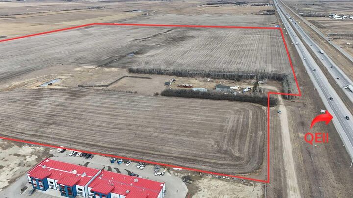 Property Photo: 272256 Dickson Stevenson Trail NE AB T4B 4T2
