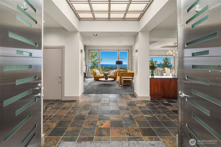 Property Photo:  16812 SE 58th Place  WA 98006 