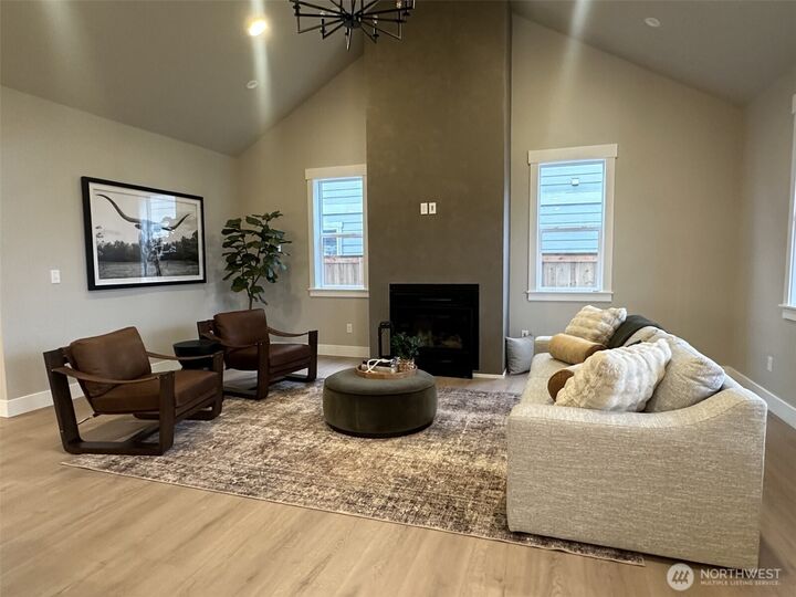 Property Photo:  2517 N Dandelion Lane  WA 98926 