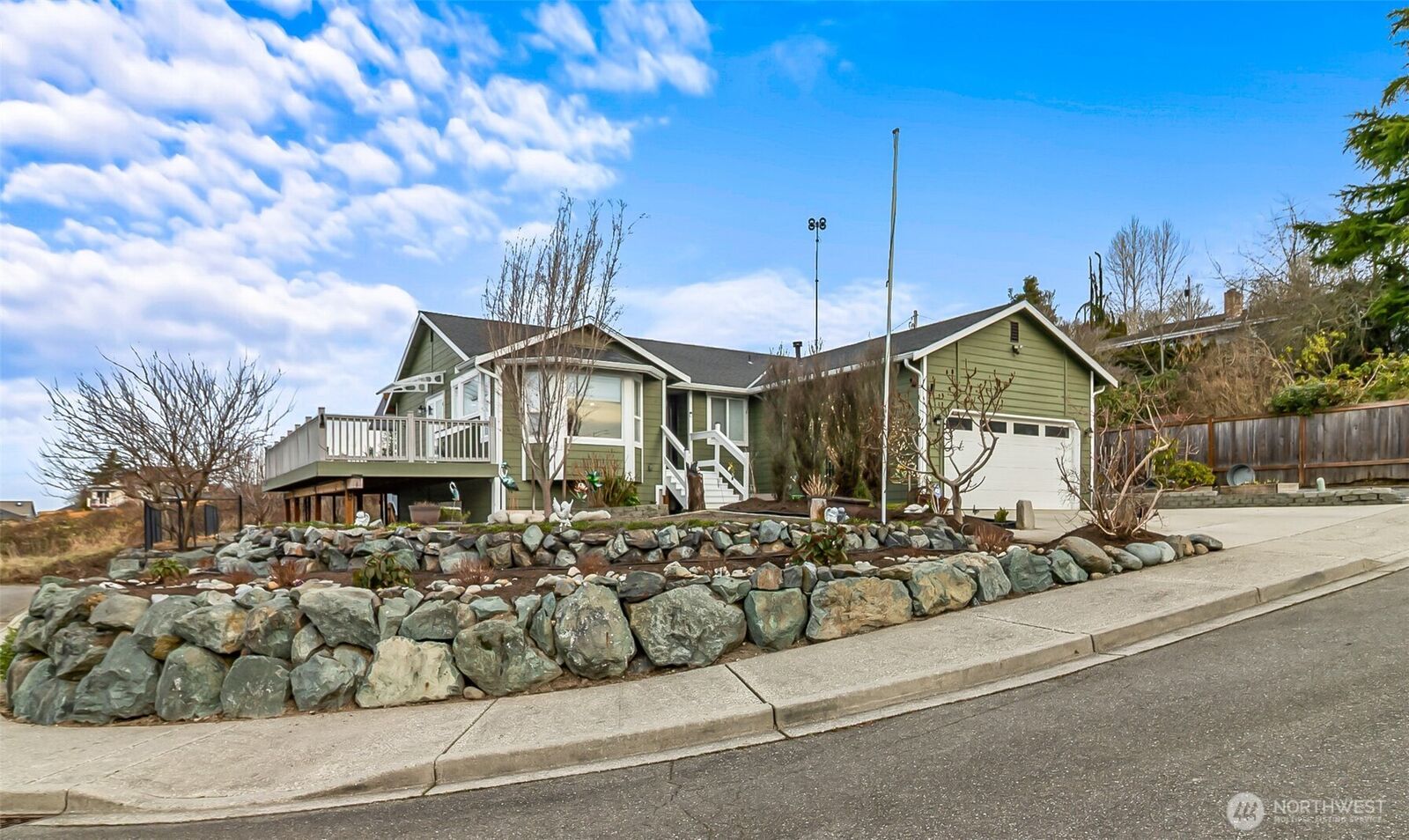 Property Photo:  6811  54th Place NE  WA 98270 