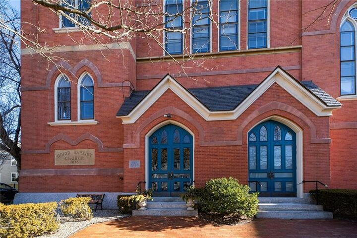 Property Photo:  10 East Street 2  RI 02906 