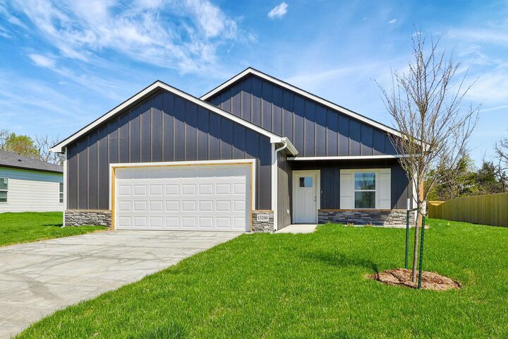 Property Photo:  9510 E Hurst St  KS 67210 