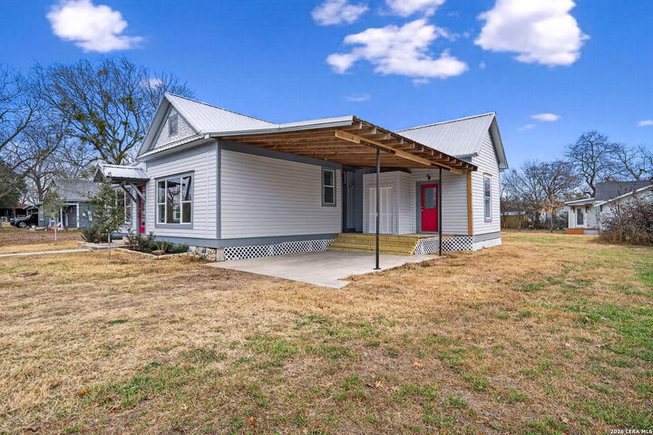 Property Photo:  1612 Saint Peter  TX 78629 