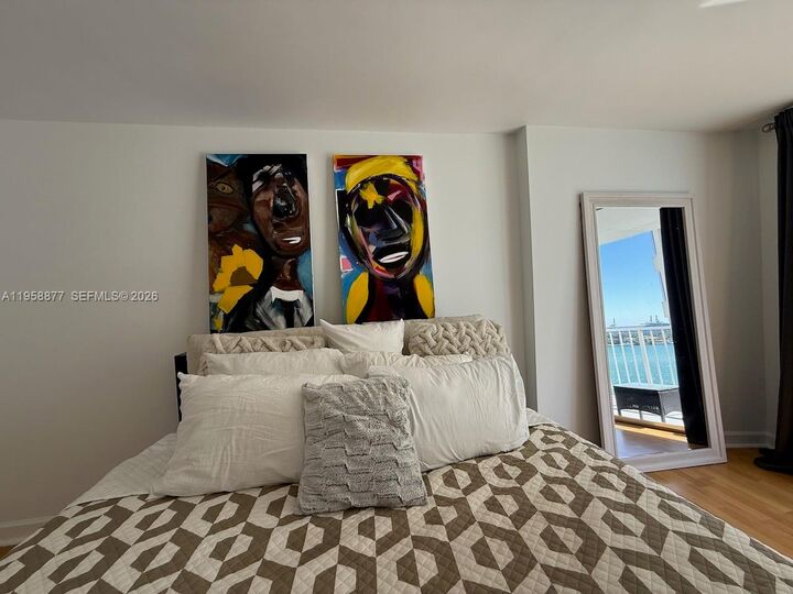 Property Photo:  1228 West Ave 1415  FL 33139 