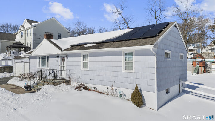 Property Photo:  240 Valley Avenue  CT 06606 