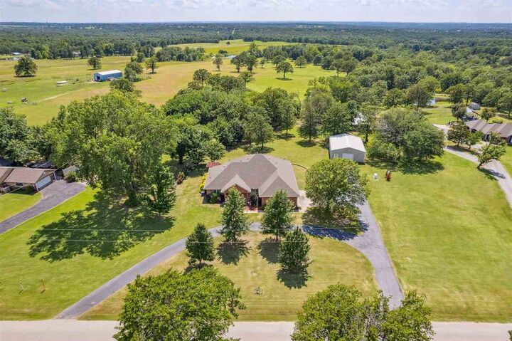 Property Photo: 1701 N Skinner Avenue OK 74030