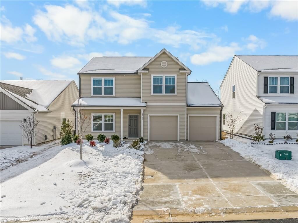 Property Photo:  2429 Dukes Hollow Court  NC 27265 