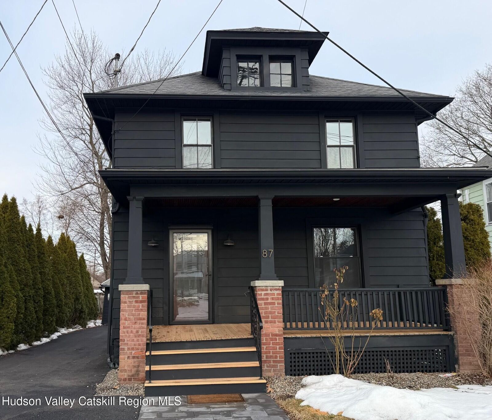 Property Photo:  87 Pine Grove  NY 12401 