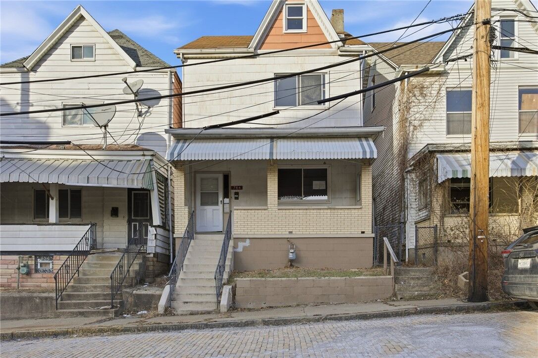 Property Photo:  764 Mary St  PA 15136 